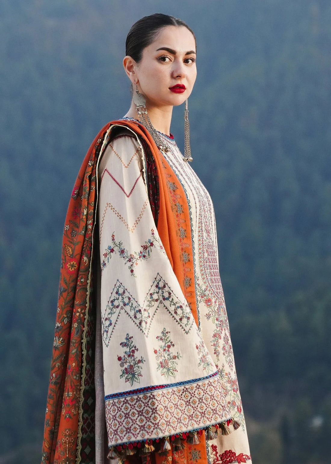 Lawn-3PC Embroidered Shirt with Digital Printed Jacquard Dupatta- 1072