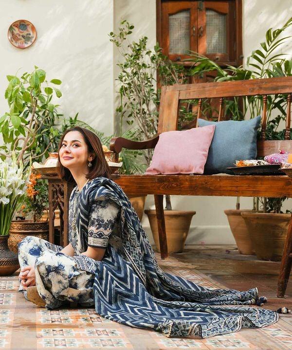 3PC-Printed Lawn Shirt With Voile Printed Dupatta-1542